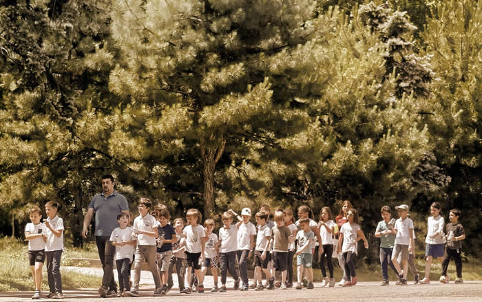 Groupe enfants colonie de vacances